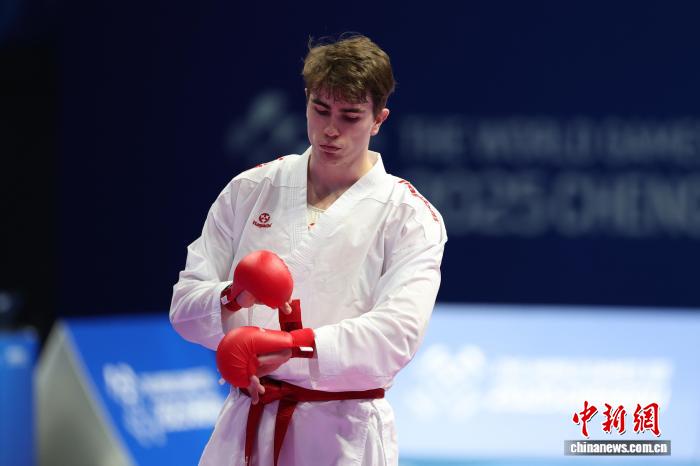 从客厅道场走向世界：阿鲁巴唯一运动员的世运