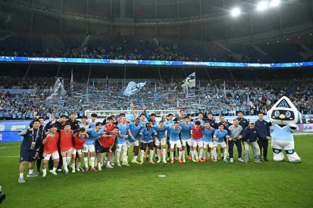 深圳新鹏城主场力克津门