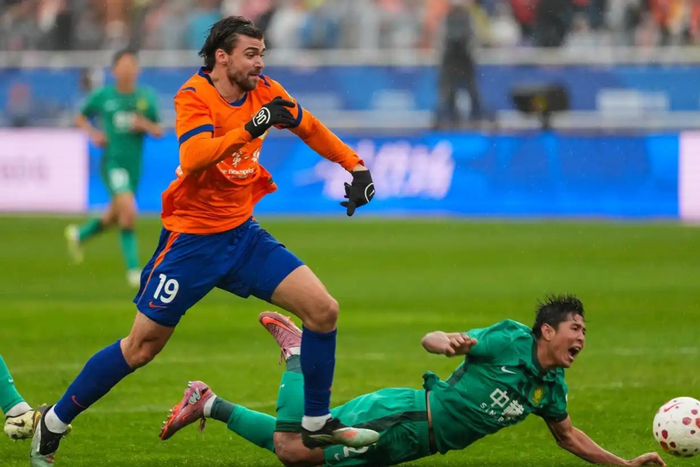 山东泰山主场迎战大连英博 抢分关键战