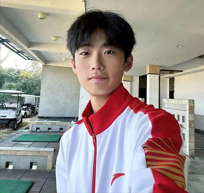 苗润东左路爆破助队破门 徐州姆巴佩称号引热议