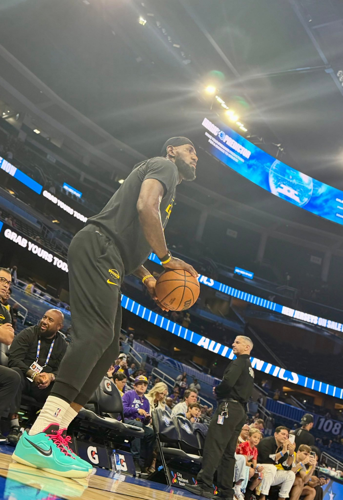 詹姆斯对阵魔术创历史出场次数纪录 门票价格飙