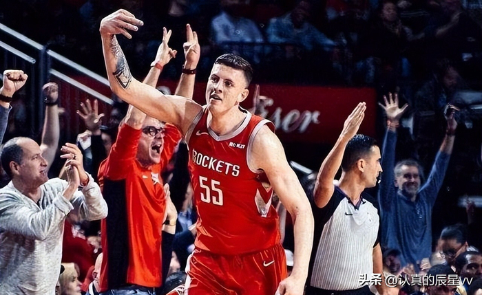 火箭队卡佩拉签约成季后赛关键保障