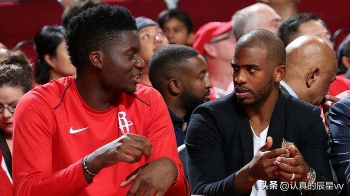 火箭队卡佩拉签约成季后赛关键保障